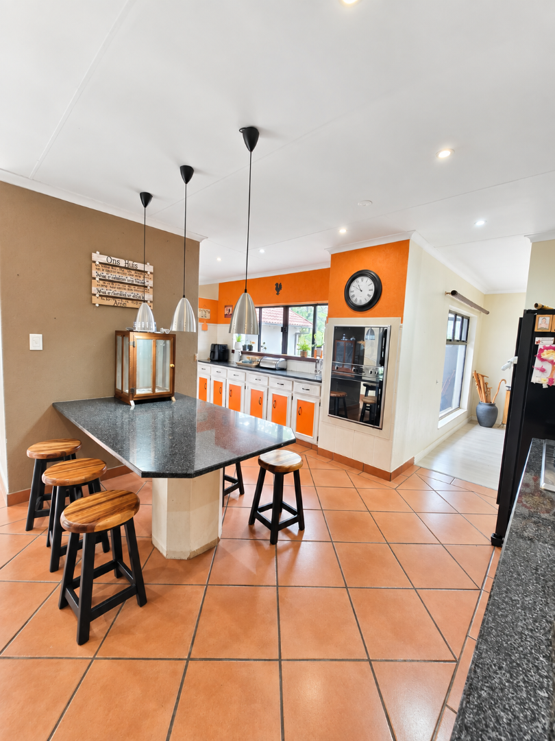 4 Bedroom Property for Sale in Wilkoppies North West